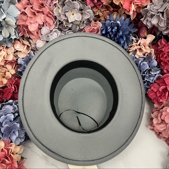 Wide Brim Stone Gray Felt Fedora with Gold Chain - Picture 6 of 9